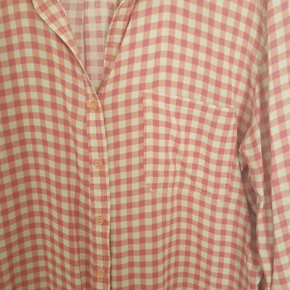 Light and airy blouse. 3/4 sleeve or roll up. Mellow pink, orange and beige. - Picture 3 of 4